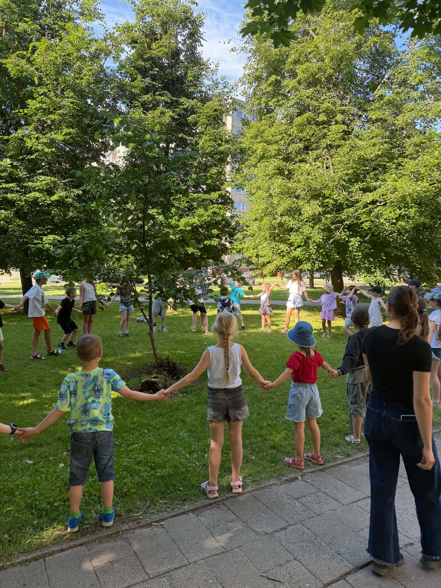 „Nuotykių vasara“ – žaidimai, atradimai ir kūryba kartu